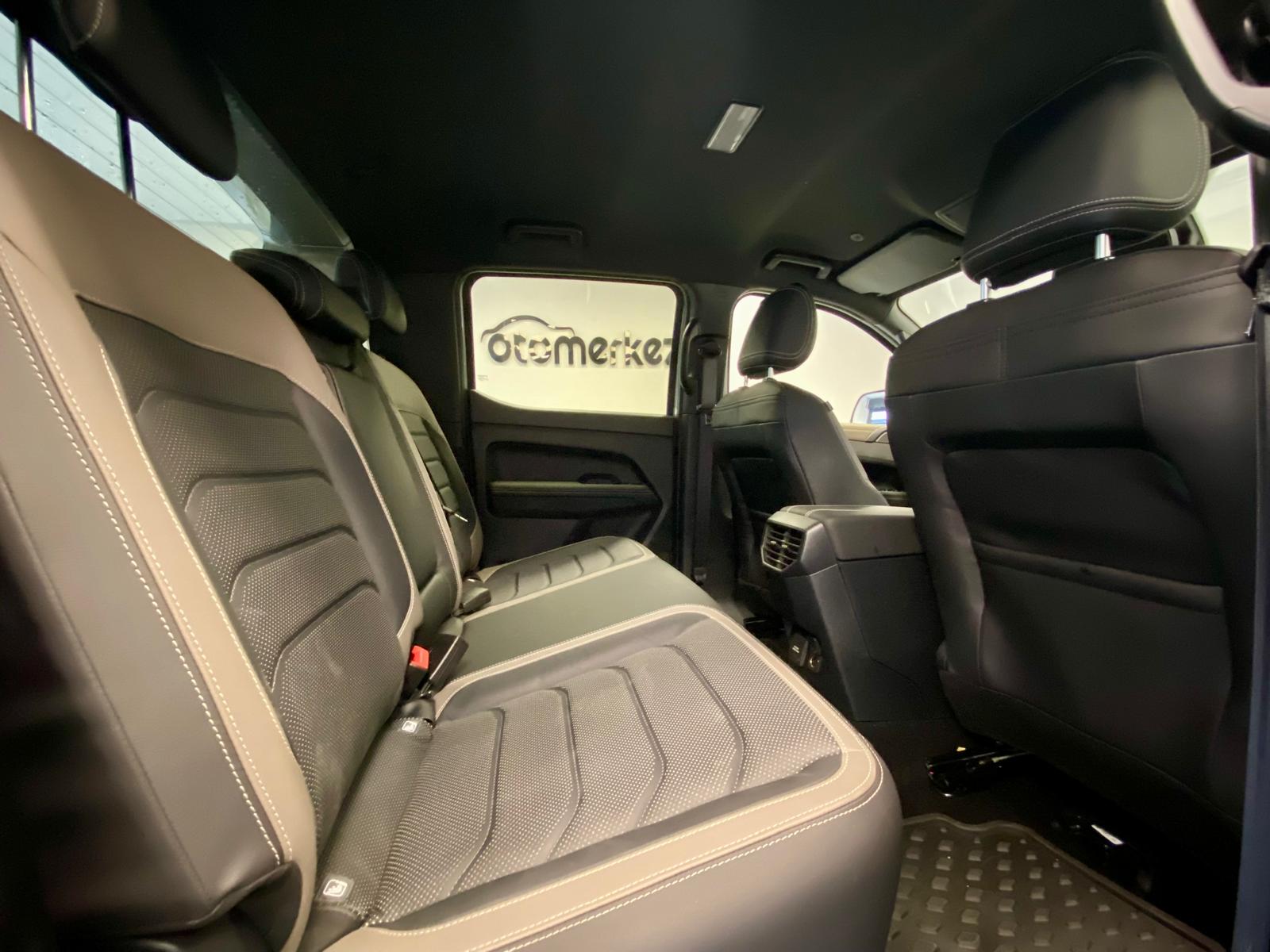 VOLKSWAGEN AMAROK 10